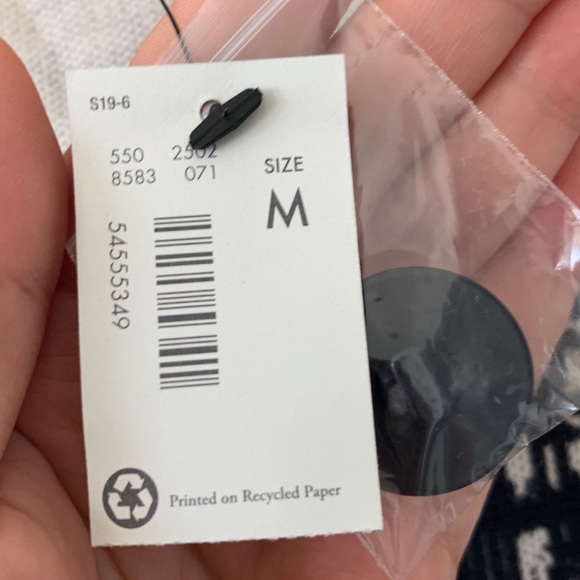 NWT THE LIMITED Buttoned Down 3/4 Length Sleeves Knit Cardigan Sweater Size M - Picture 4 of 16